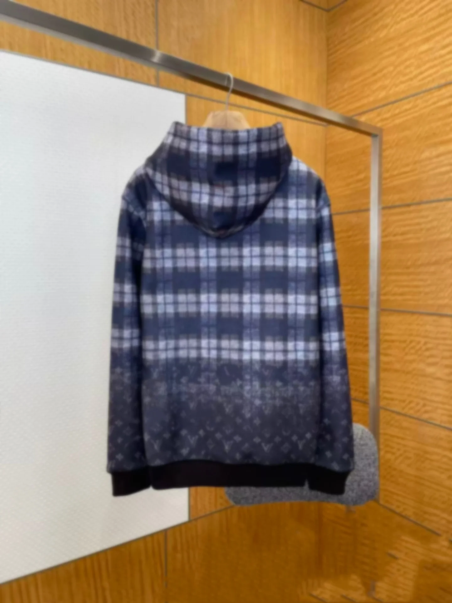 Ins Non-Sto Wool Blend Long Sve Hoodie adient Plaid Casual Faionable Men's Knitted Sweater Soft Thi Autumn Winter