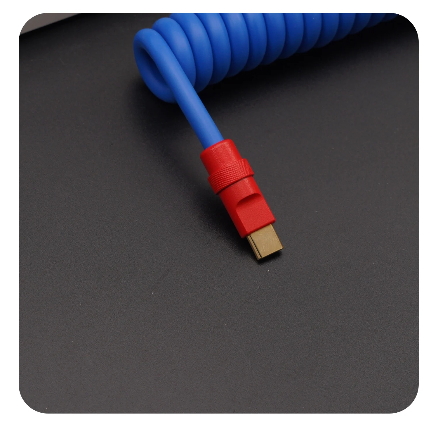 New GC hand-customized mechanical keyboard aerial plug-in data cable rubber spring spiral rear red hardware Gundam