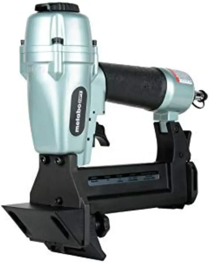 

Пневматический степлер Pro-Preferred для укладки напольных покрытий, 18 калибр, для твердых пород дерева, использует скобы 1/4 дюйма, длина от 1/2 до 1-9/16 дюйма, N4004AB