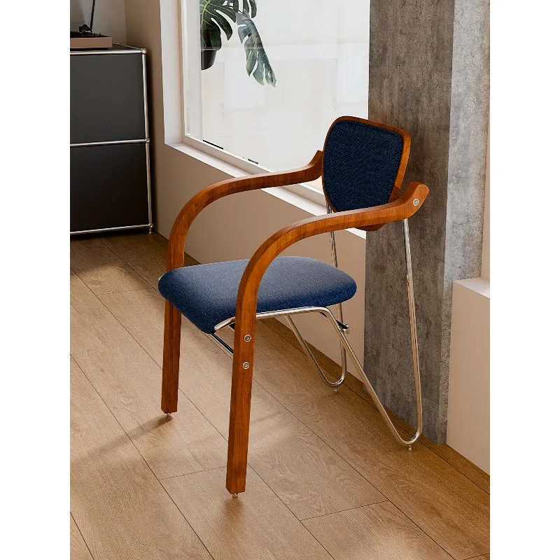 Французский обеденный стул в стиле ретро, легкий роскошный бытовой средневековый обеденный стол из цельного дерева для отдыха, гостиной, подлокотника