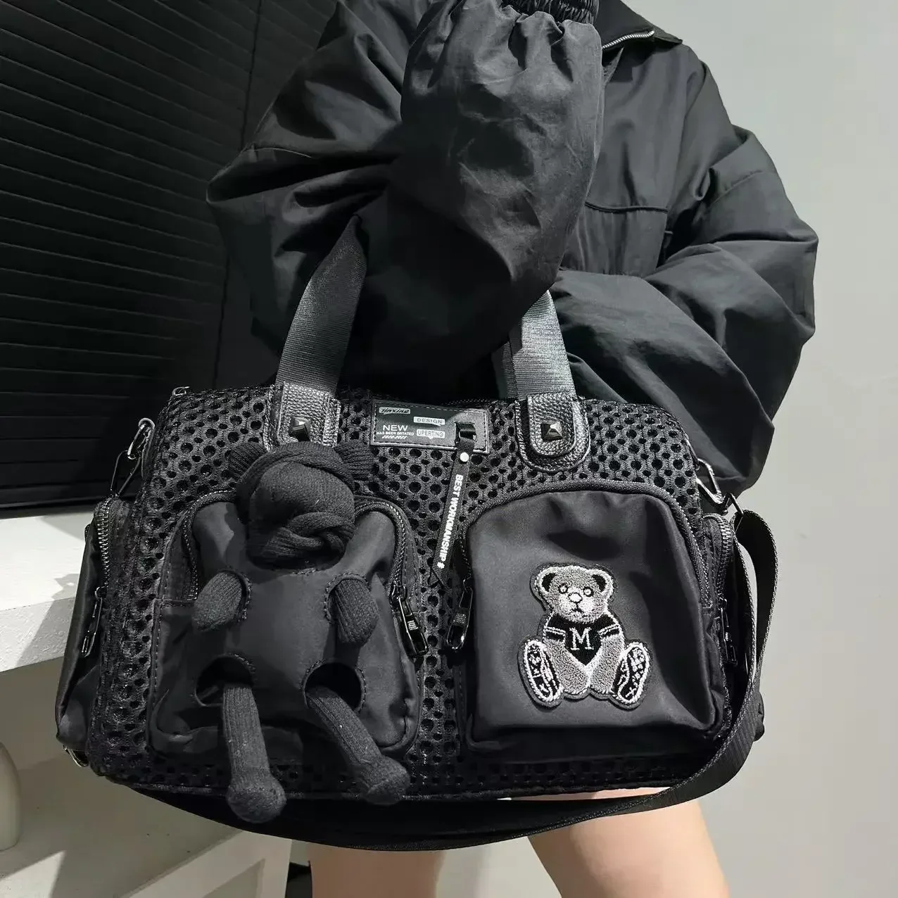 Ladies' fashionable mesh splicing casual handbag with multiple pockets, teddy bear doll, single shoulder diagonal cross bag