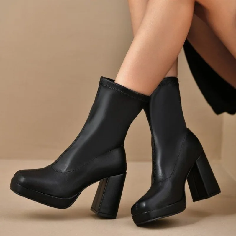 

Modern Boots Women Platform Heels Round Toe Leather Boot Chunky Heels Zipper Designer Block Heel Shoes Fashion Girls Casual Shoe