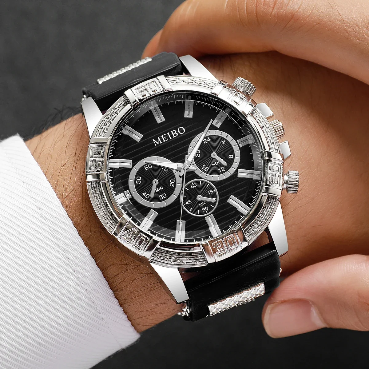 Luxury Men's Watch Silver Case Black Big Dial Quartz Watch Silicone Strap Fashion Male Wristwatch Relogio Masculino（Without Box）