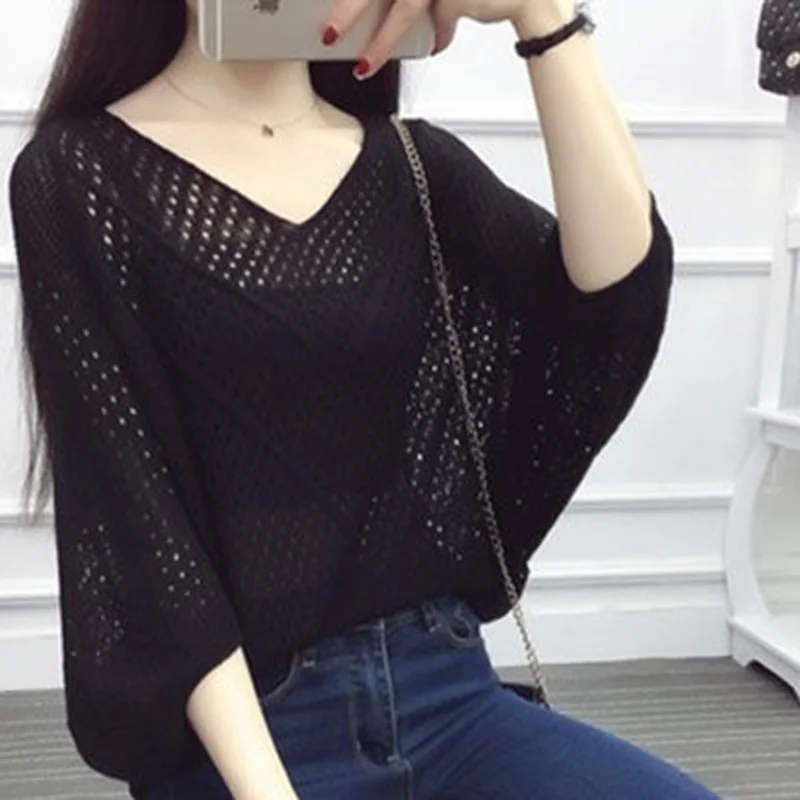 Fashion V-Neck Knitted Loose Hollow Out Blouse Women\'s Clothing 2023 Summer New Casual Pullovers Korean Batwing Sleeve Shirt