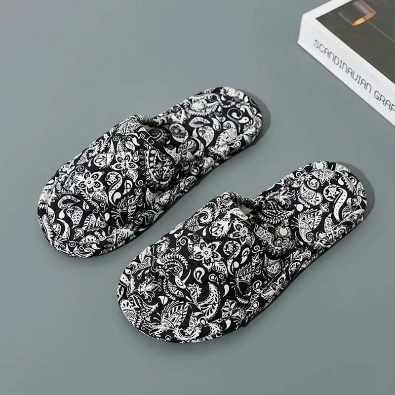 

Women Home Slippers Soft Cotton Floral Floor Shoes Antislip Bedroom Slippers Lightweight Couple Slippers Fashion Women Shoes