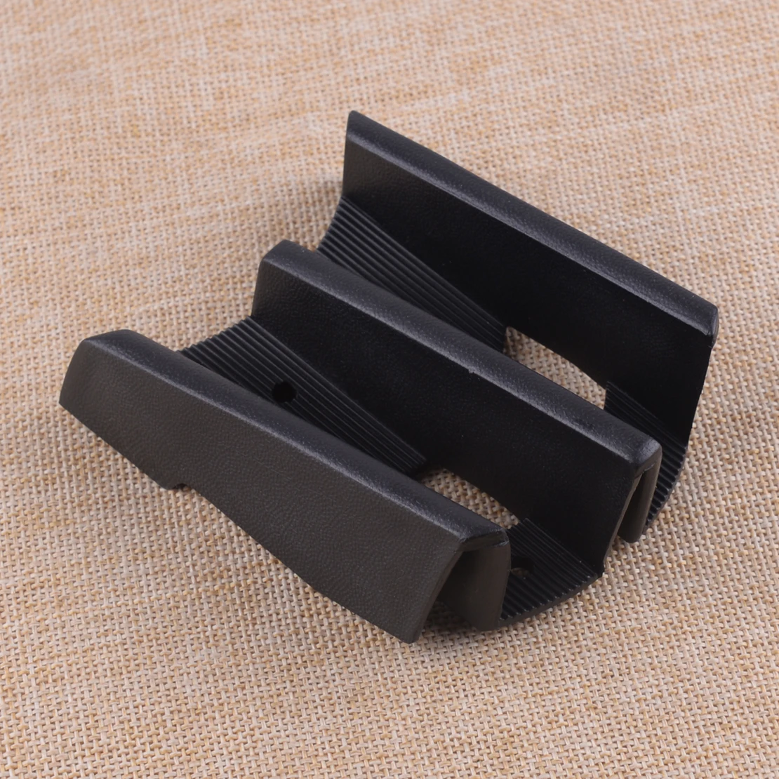 1Pair Front Fog Light Lamp Grille Fit for Mitsubishi Montero Pajero Shogun Sport 1999-2002 2003 2004 2005 2006 2007 2008