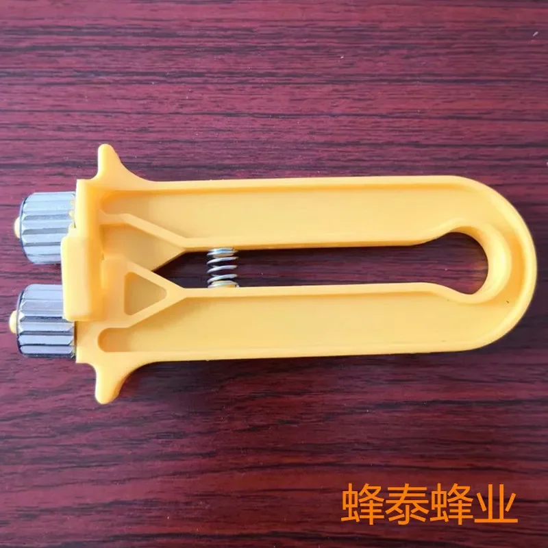 Professional Nest Frame Tightener Tool for Beekeeping and Honey Production