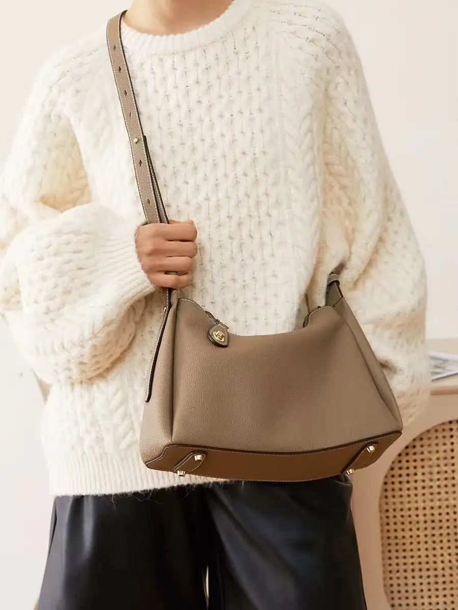 

2025 vintage cowhide genuine leather tote luxury handbag Large capacity bucket shoulder bag lady office shopping bag