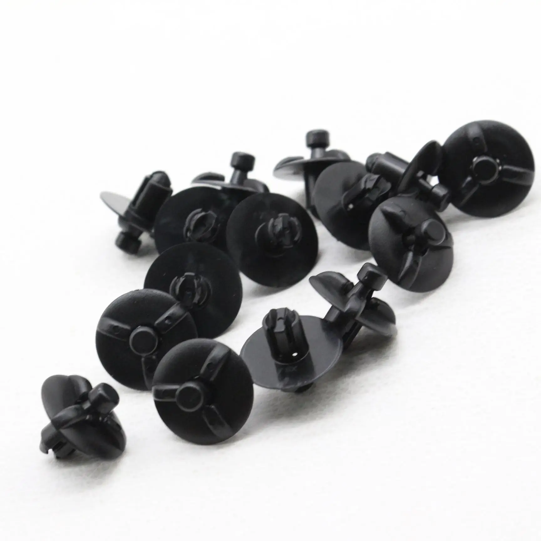 

15 pcs Push-Type Engine Trim Bumper Clips For Lexus EX 350 IS250 IS350 RX330 RX350 RX400H 2004-2012 53259-0E010 Nylon Black