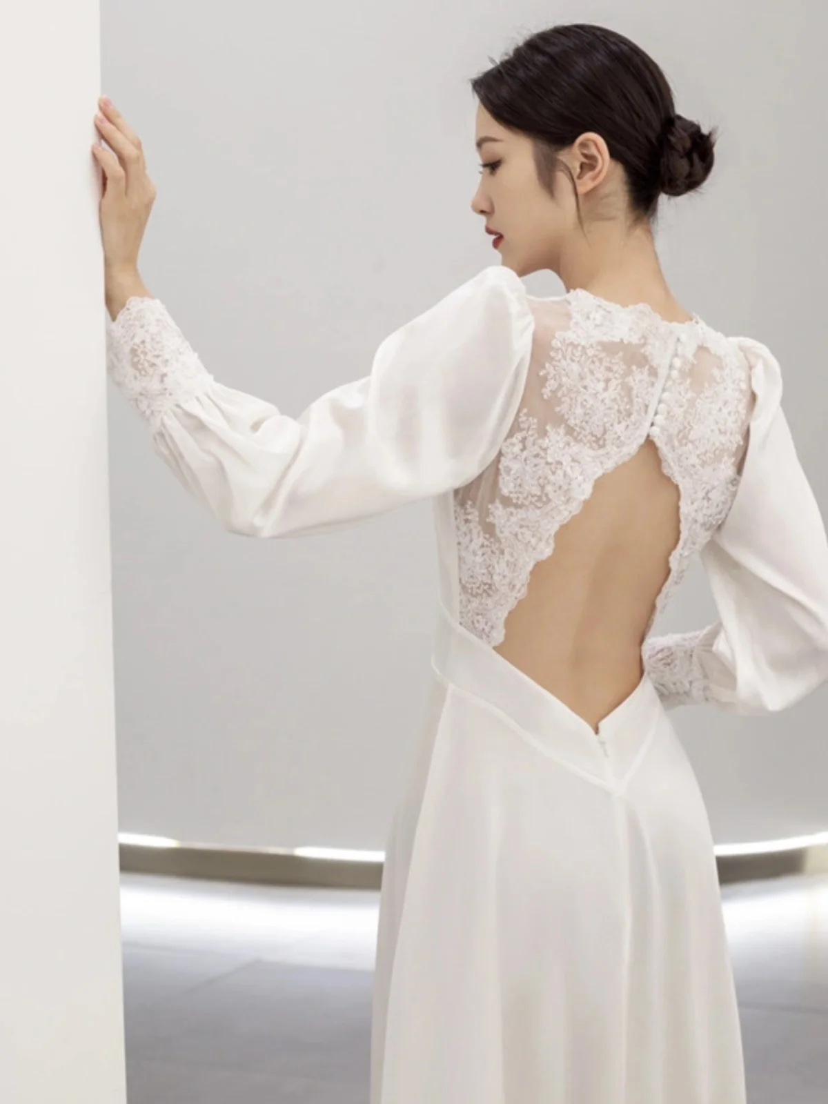 

Простое элегантное длинное свадебное платье с V-образным вырезом и кружевом для утренних и дорожных фотосессий, корейский стиль, стройнящий силуэт