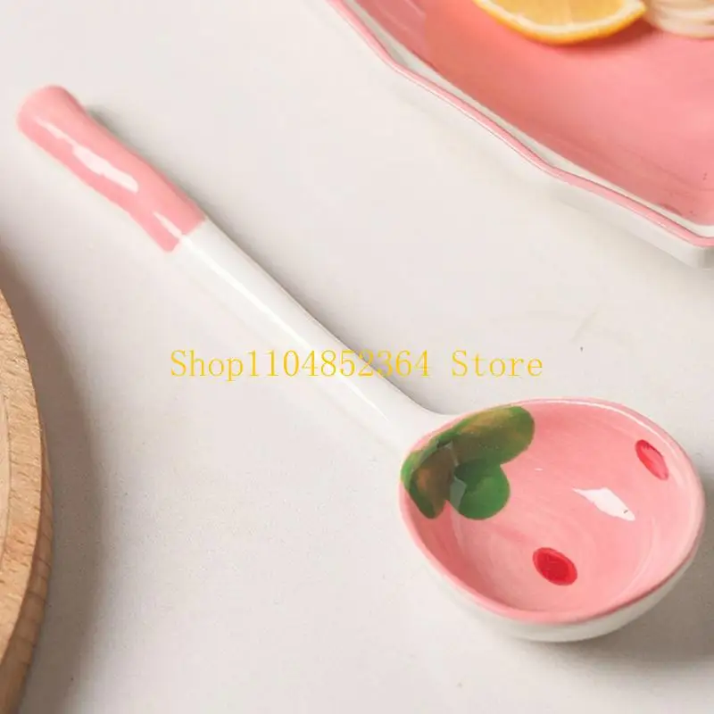 652F Strawberry Heart Ceramic Salad Bowl Plate Enhances Presentation Visual Appeal for Everyday Meals Photography