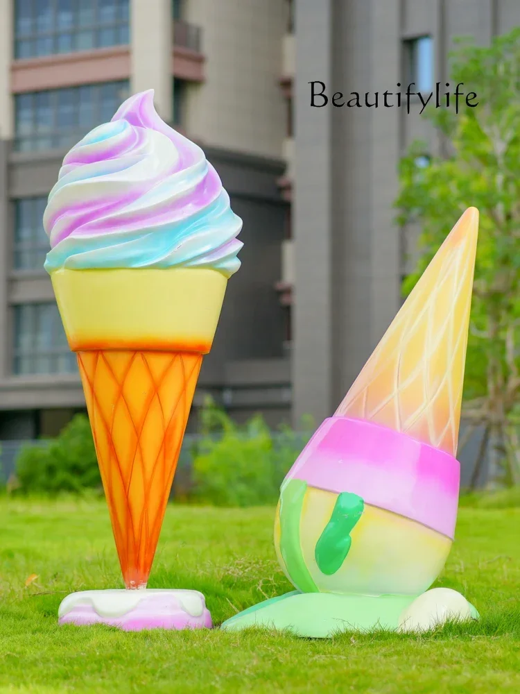 Outdoor ice cream sculpture shop, attractive beverage shop at the entrance of the mall, cone dessert ornament