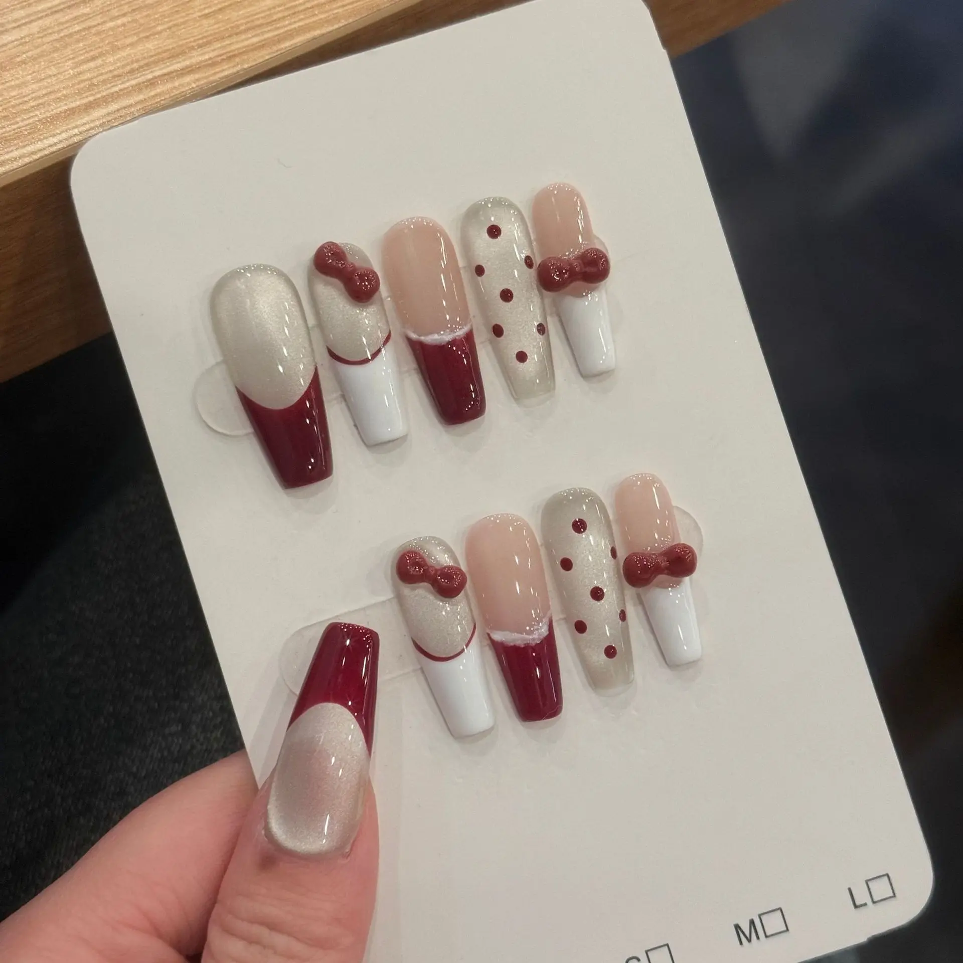 Imprensa artesanal em unhas 10 pçs olho de gato longo caixão unhas falsas vermelho branco ponta francesa wearable y2k ballet unhas falsas 3d arco decoração