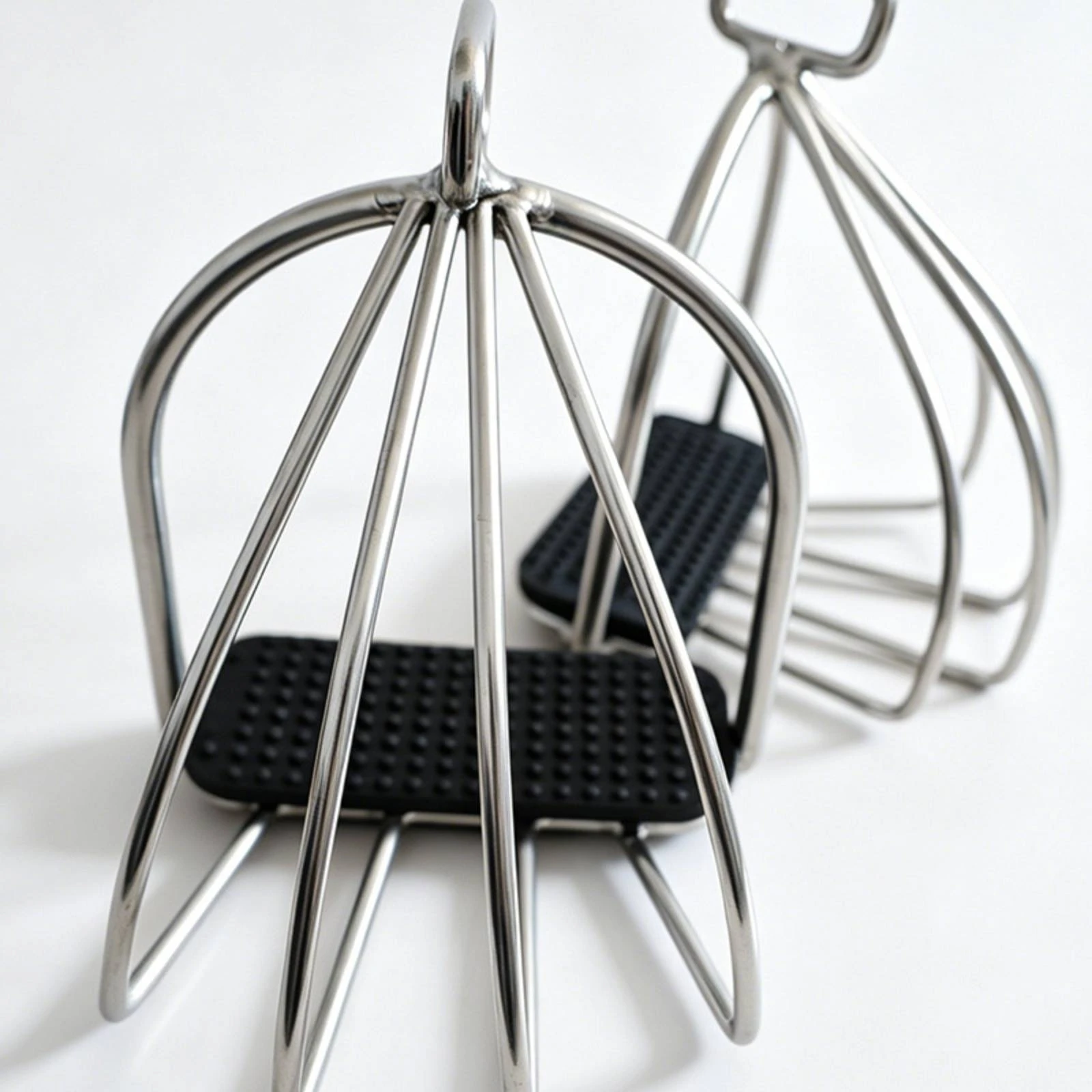 stirrups-with-safeguarding-cage-guards-long-lasting-safety-stirrup-equestrian-equipment-rust-resistant-for-trail-rides