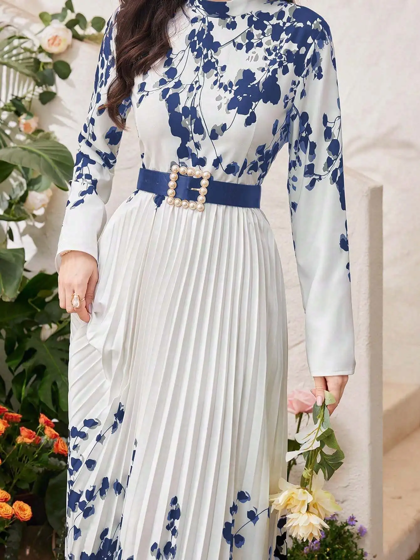 

Женское весеннее платье макси с цветочным принтом, длинными рукавами и плиссированной юбкой А-силуэта