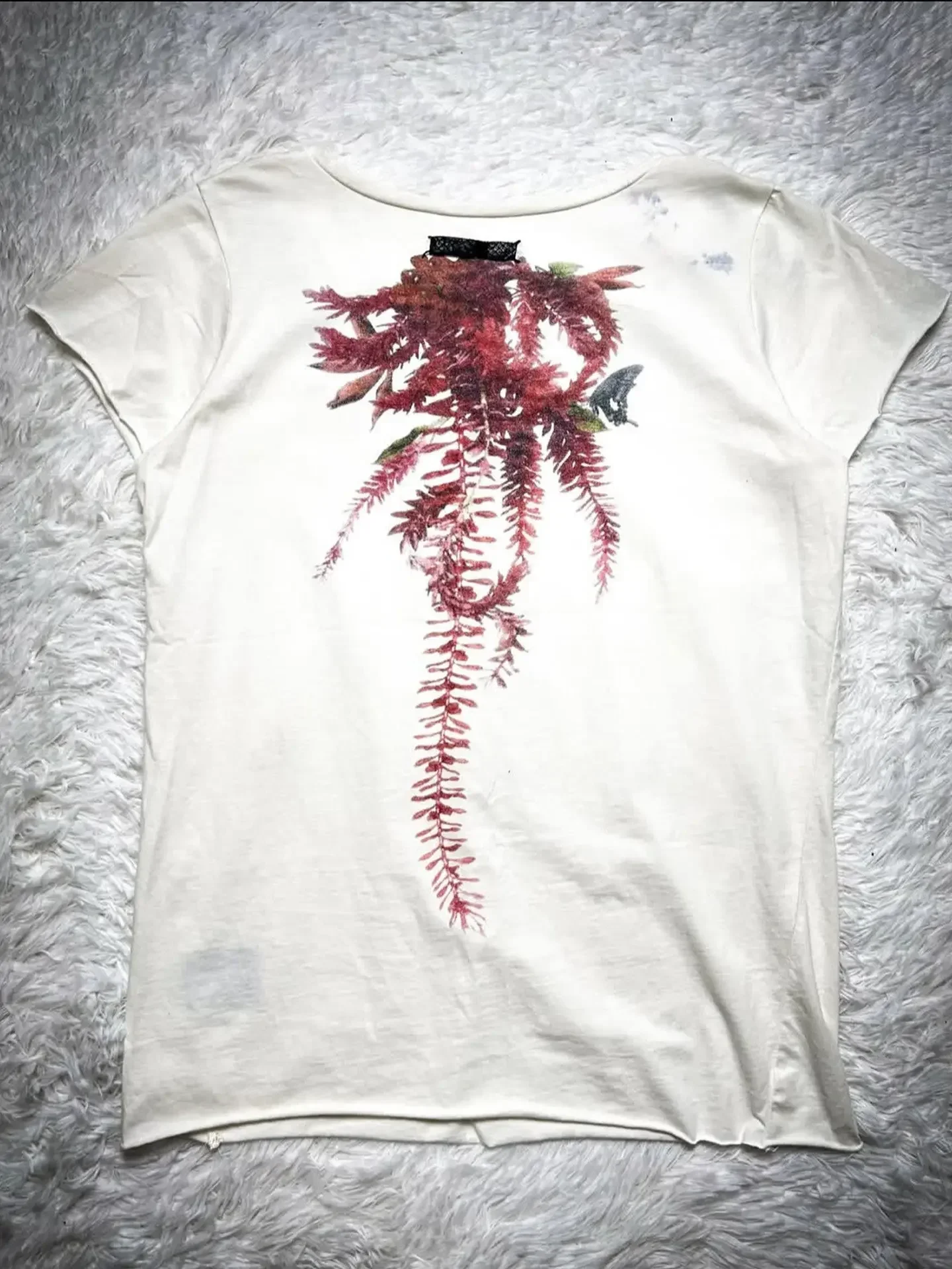 Ifsixwasnine Visual White V-Neck Floral Short Sleeve Printed T-Shirt