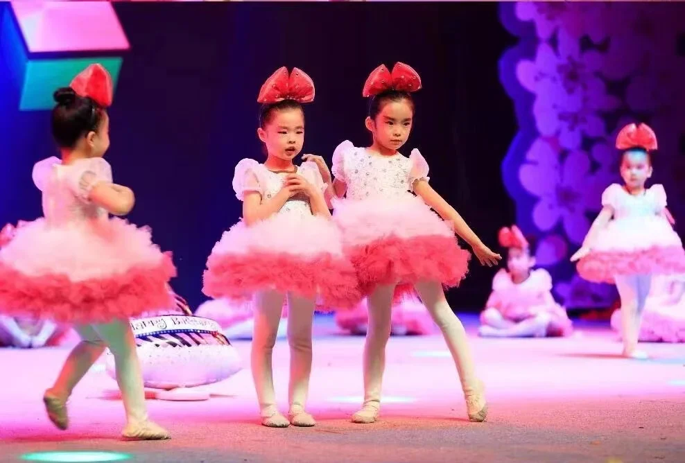 Ropa de salón de tul con lentejuelas para niños, tutú de pastel para fiesta nocturna, vestido de graduación para niños, ropa de escenario de boda para niños pequeños, vestido de baile moderno