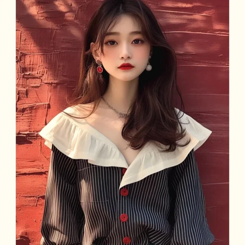 Vintage Women's Shirts Spring/summer New Chiffon Striped Women Blouses Loose Long Sleeve Top Ruffles Korean Clothing Sales