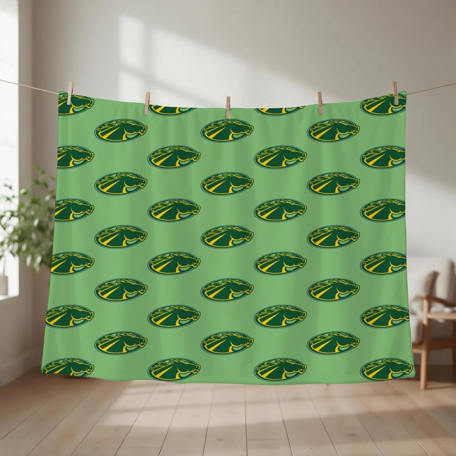 The Thoroughbreds, Skidmore Throw Blanket couch cozy soft plush fuzzy picnic outdoor blanket