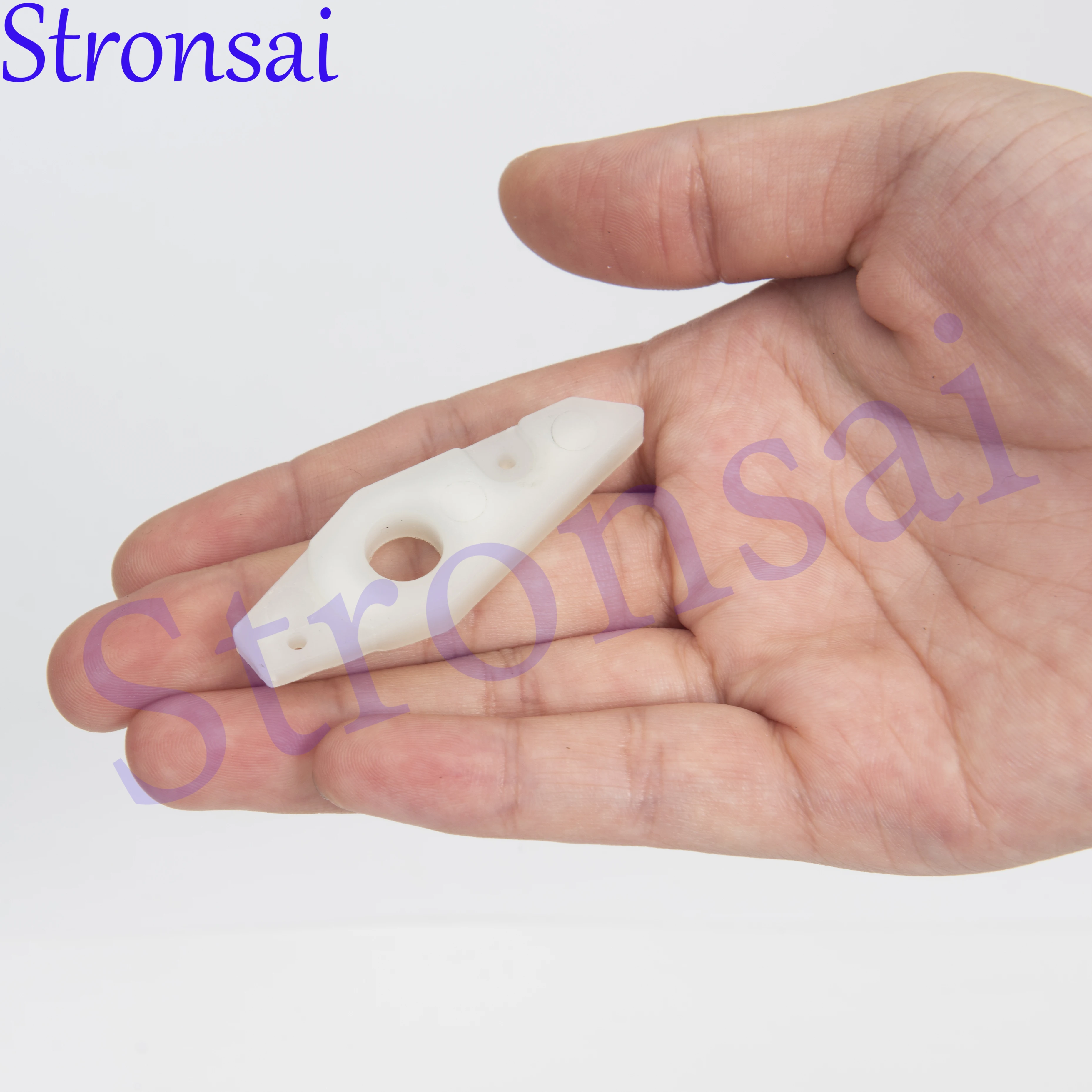 

677-15741-01 Лапка, привод для подвесного 2-тактного двигателя Yamaha, 4 л.с., 5 л.с., 6 л.с., 8 л.с., 9,9 л.с., 15 л.с. 677-15741-01-00 677-15741, детали лодочного двигателя