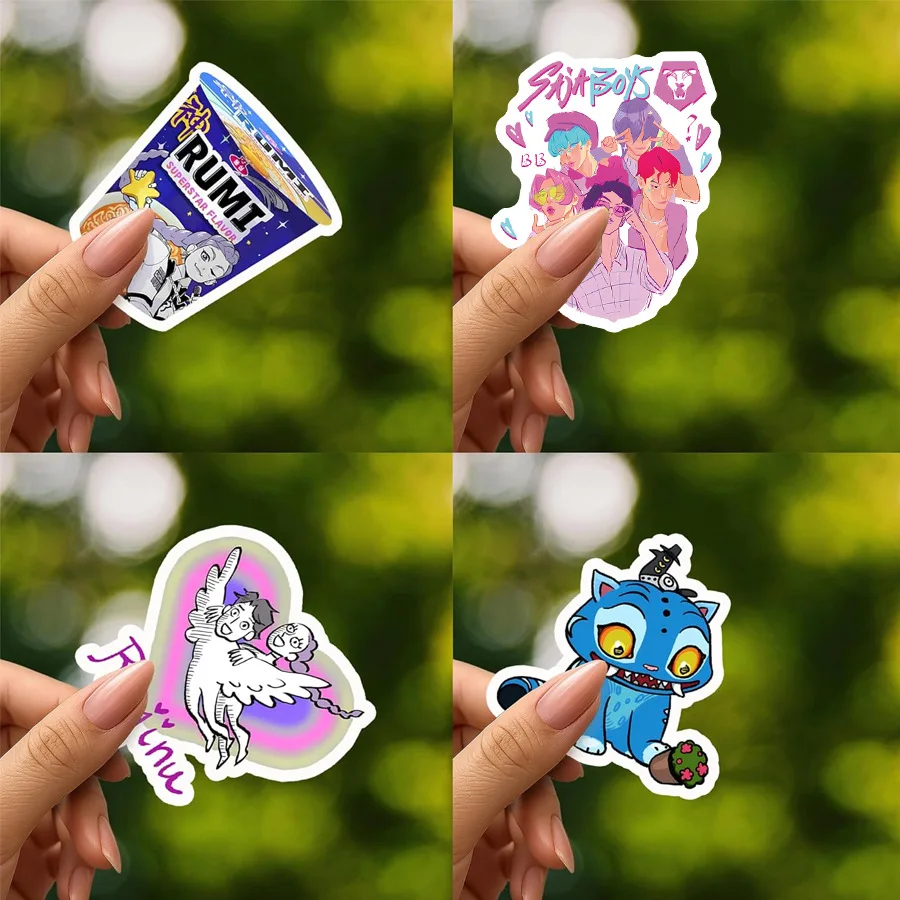 10/30/60 pçs filmes animados kpop caçadores de demônios dos desenhos animados adesivo diy decoração à prova dwaterproof água skate notebook graffiti brinquedo