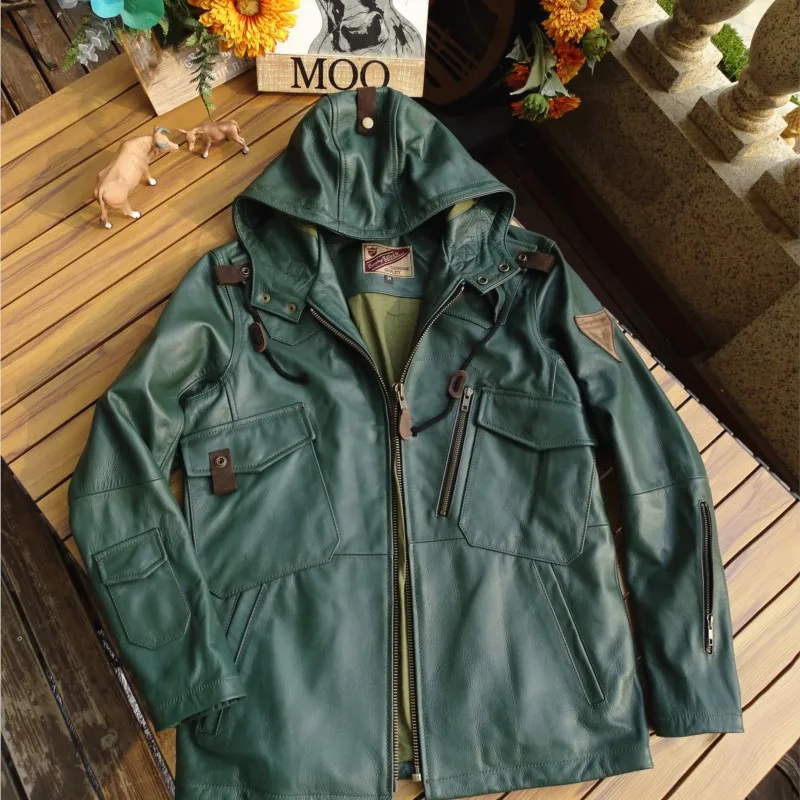 

Пальто из телячьей кожи с девятью карманами и капюшоном сверху