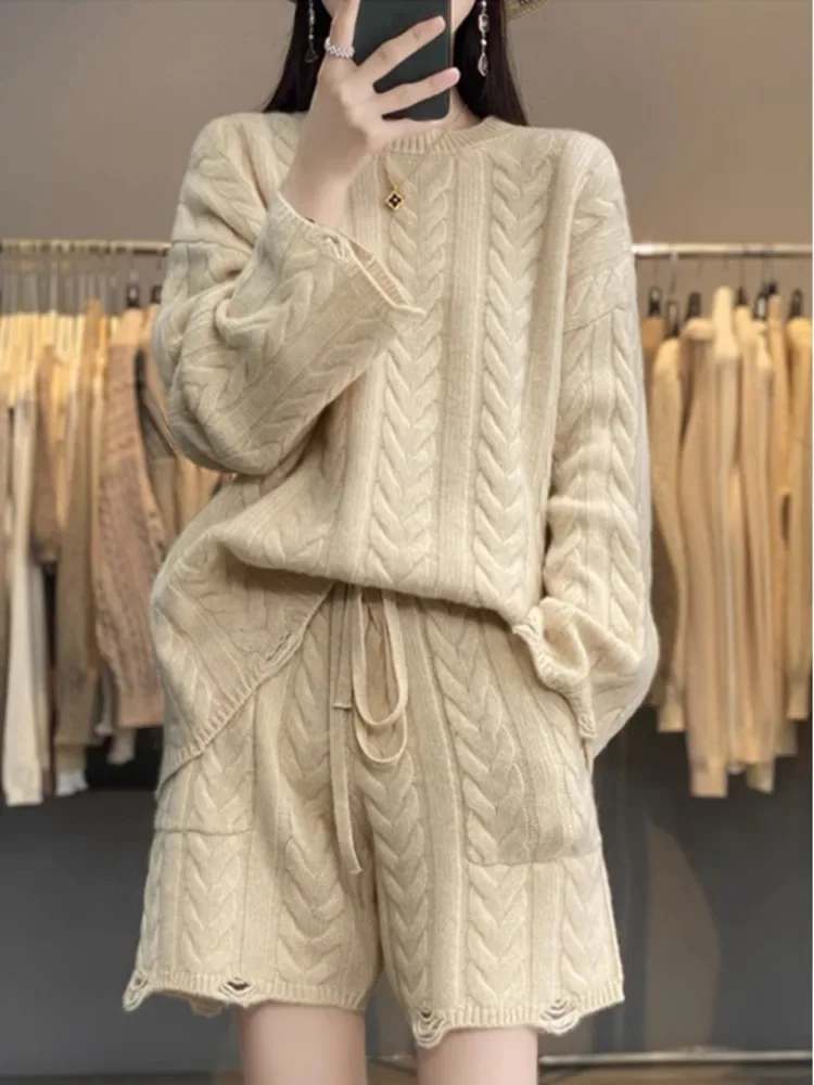 Casual Knitting Suit Women Autumn And Winter 2024 Loose Twist Sweater And Shorts Fashion Women\'s Two-piece Sets E75