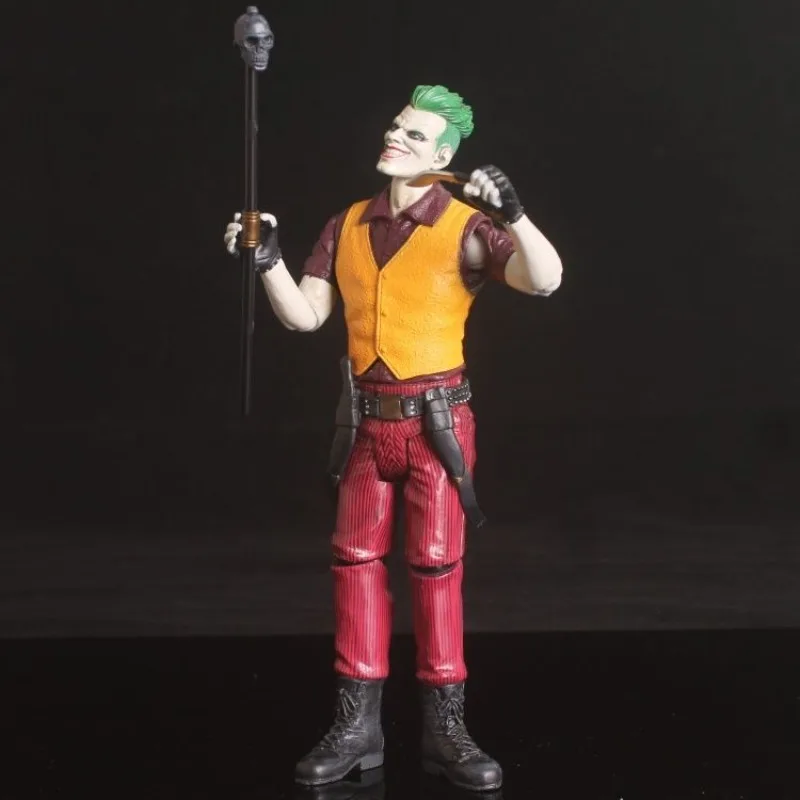 アニメバットマン vs スーパーマン ジャスティスリーグ DC フィギュア ジョイントアクションフィギュア モデル デスクトップトレンド装飾品 誕生日プレゼント 卸売