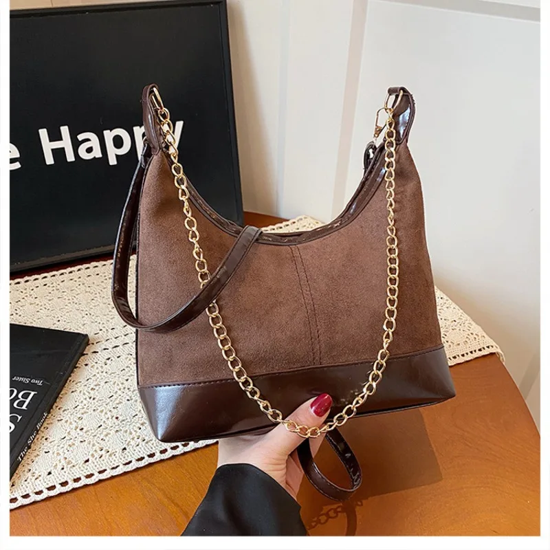 Suede Shoulder Bag Fashion Chain Shoulder Strap Design Versatile Retro High Sense Commuter Messenger Bag