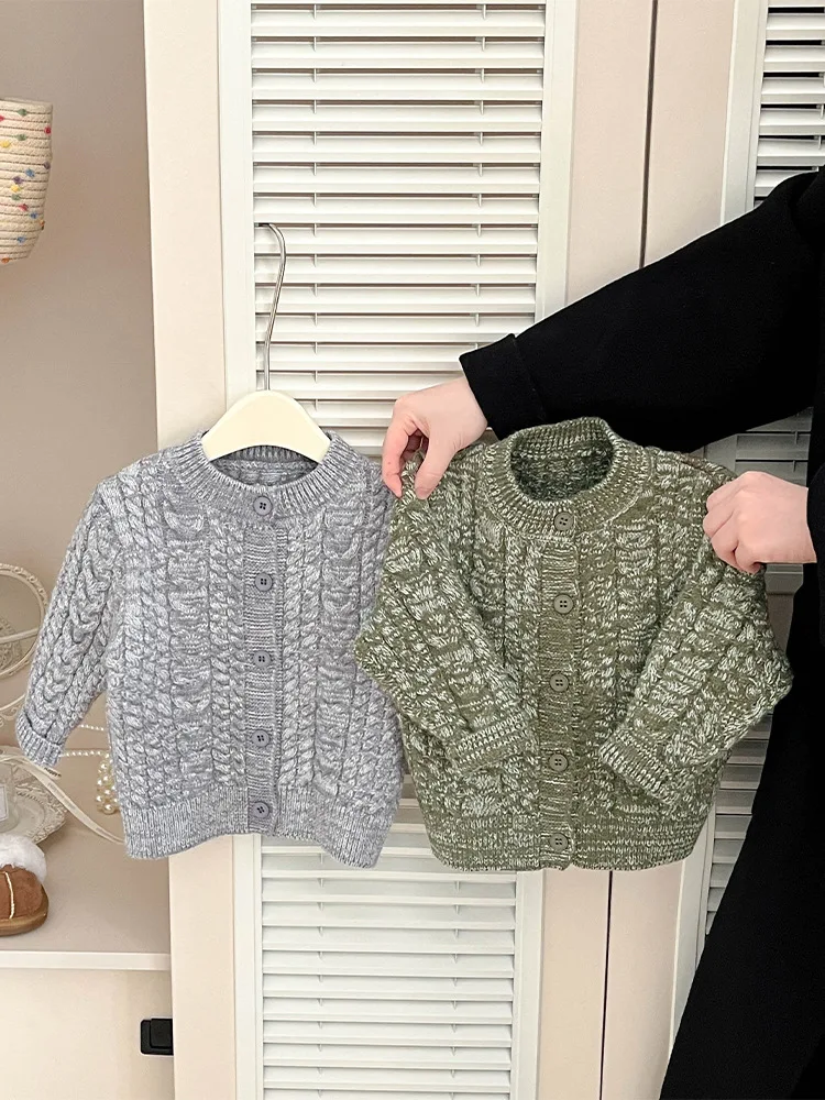 เสื้อคาร์ดิแกนถักไหมพรมสไตล์เกาหลีสำหรับเด็กผู้หญิง เสื้อผ้าแฟชั่นฤดูใบไม้ร่วงฤดูหนาว คอกลม แขนยาว