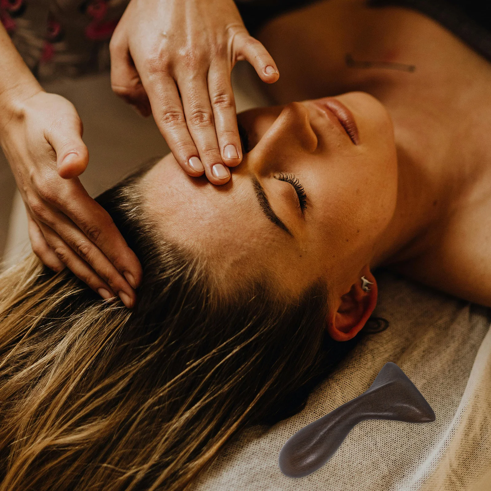 

Инструмент Гуа Ша из сандалового дерева, деревянный скребок, массажная доска в форме рыбьего хвоста для шеи, ног, лица, ног, портативный ручной массажер