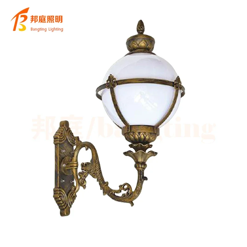 Solar Wall Lamp Outdoor Waterproof Led Landscape Villa Decoration European Court Retro Garden Lamp