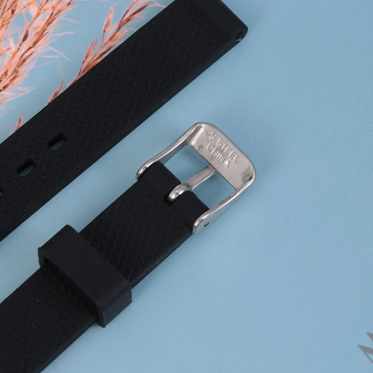

16Mm Silicone Watch Band Waterproof Replacement Strap Universal Fit Comfortable Lightweight for Active Lifestyle Black