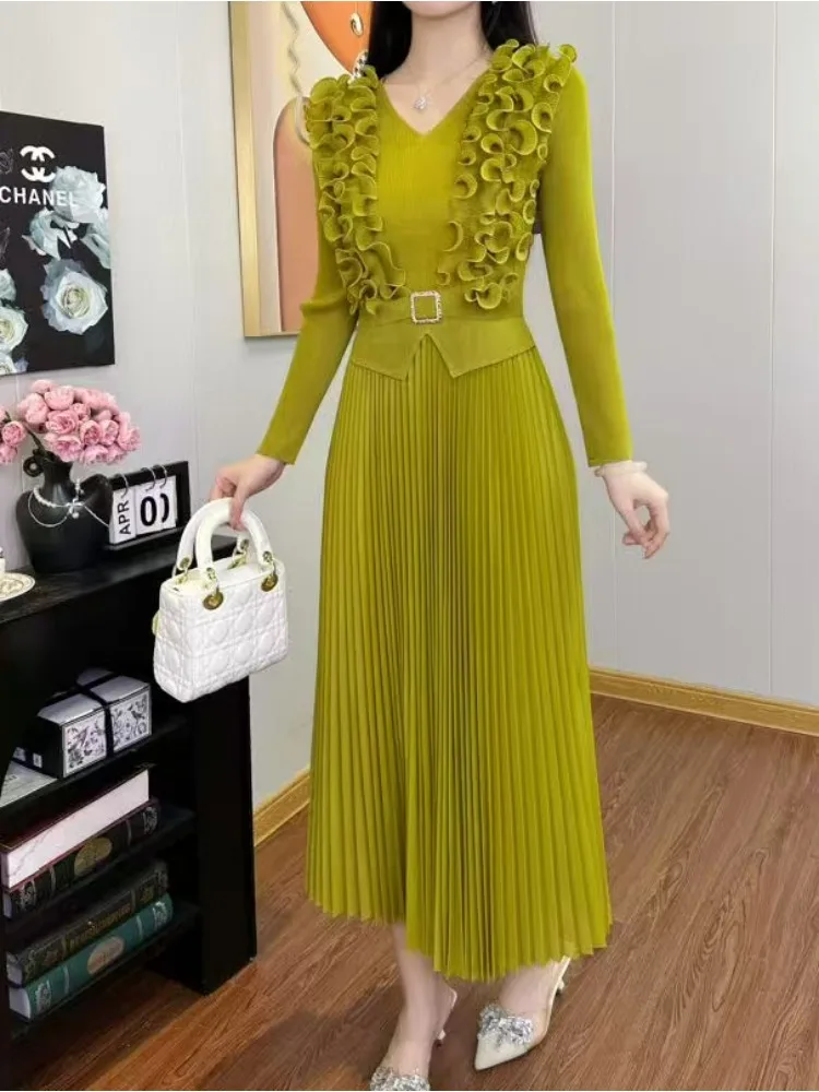 miyake-–-robe-plissee-pour-femmes-vetements-africains-amples-mode-haut-sens-brodee-col-en-v-nouvelle-collection-automne-2025