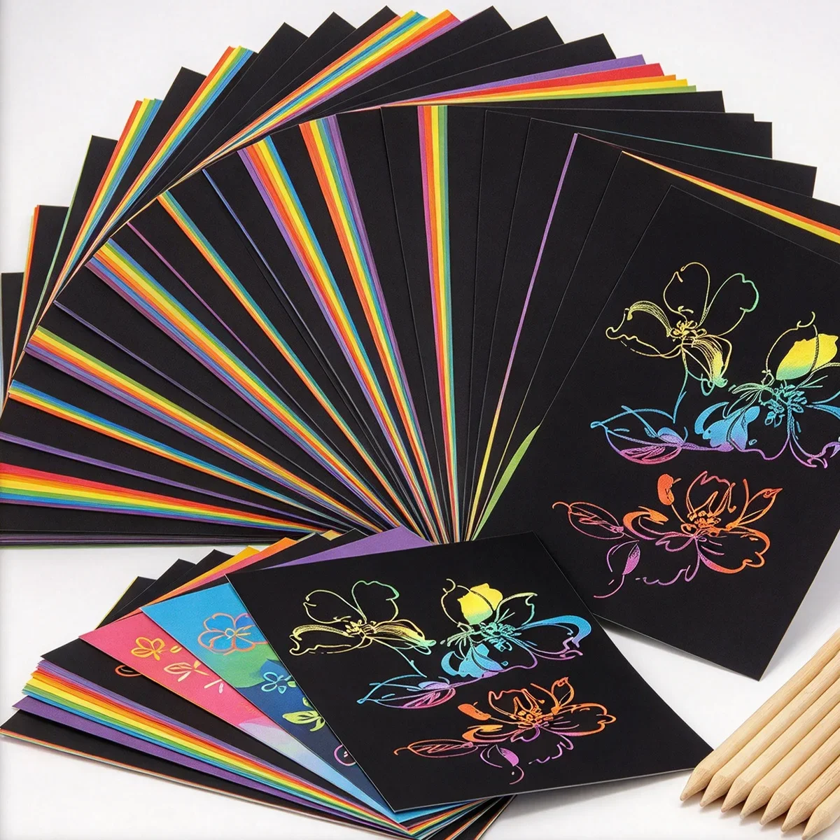 10/20/40Pcs 16K 32K Magic Scratch Paper Set with Bamboo Pens Rainbow Craft Sheets for Christmas Gift Giving Holiday Handmade ZSY