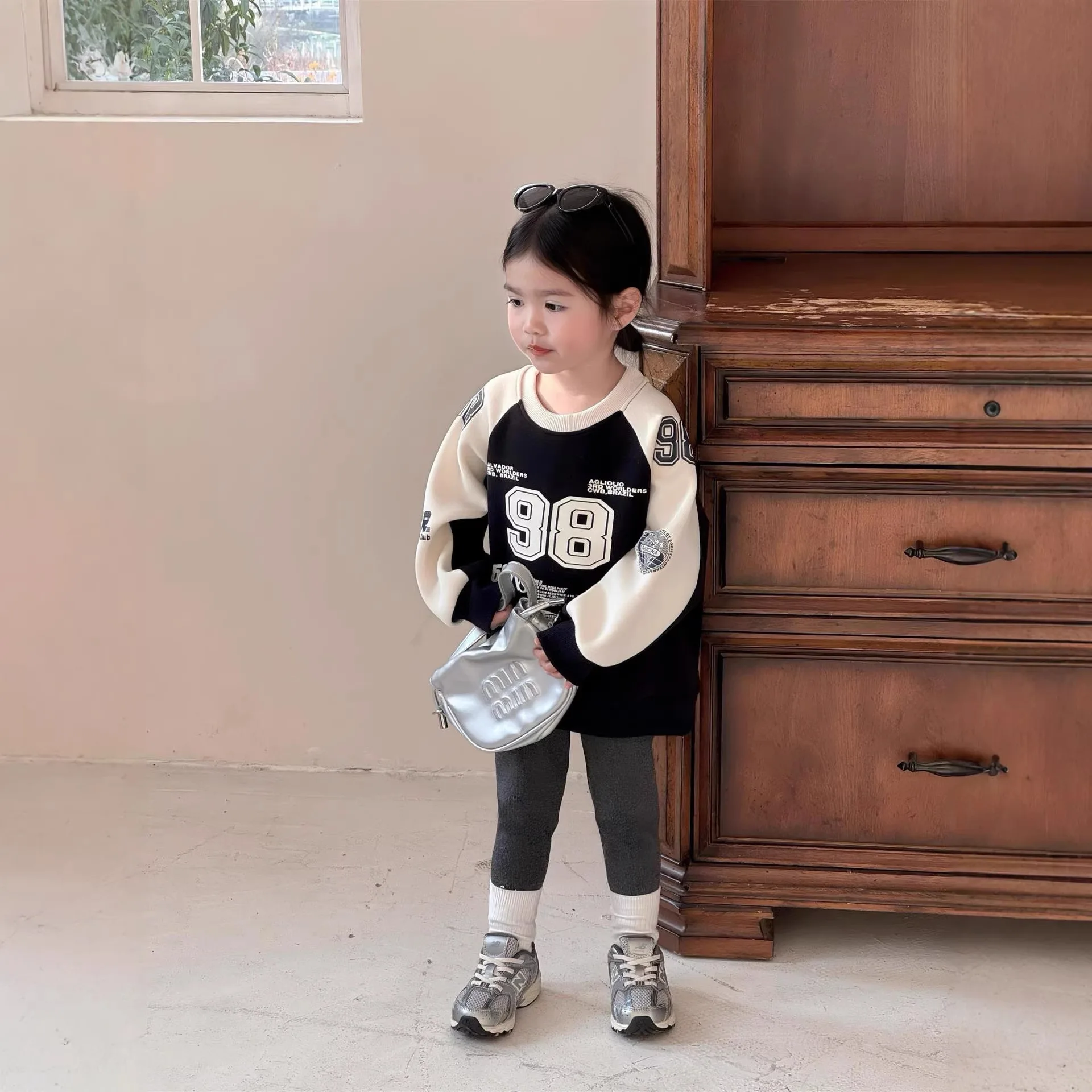 

2026 Spring Children Girl 2PCS Clothes Set Cotton Letter Print Kid Girl Top Suit Baby Girls Spliced Sweatshirt Grey Tight Outfit