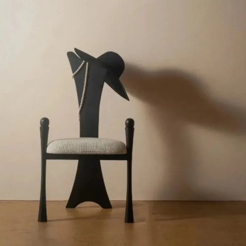 كرسي طعام بتصميم إبداعي فرنسي من القرون الوسطى وطاولة طعام بمسند ظهر من الخشب الصلب الخفيف