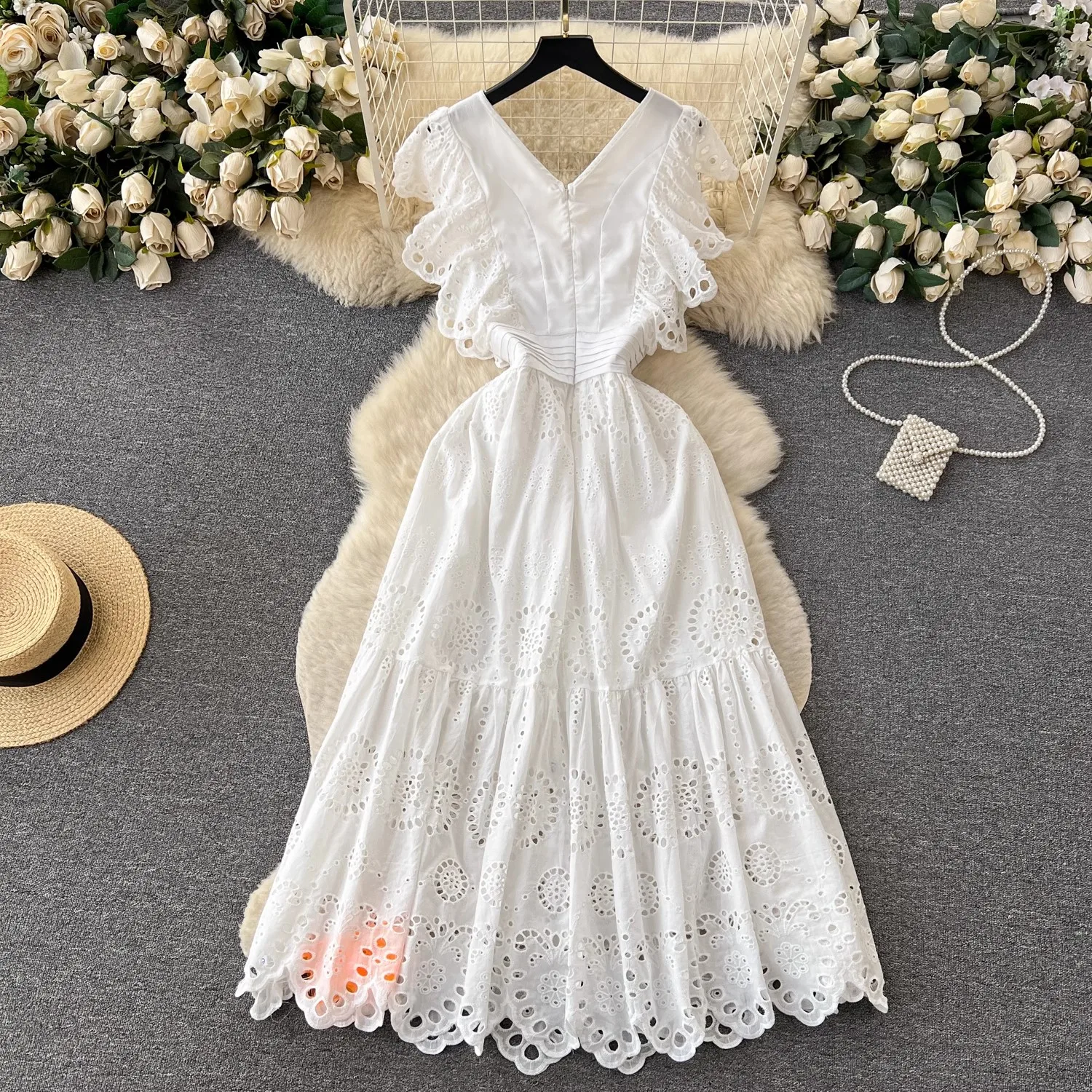 White Embroidery Floral Dress Women Hollow Out Ruffles Dresses Bodycon Streetwear Runway Design V-neck Party Clothing Lady