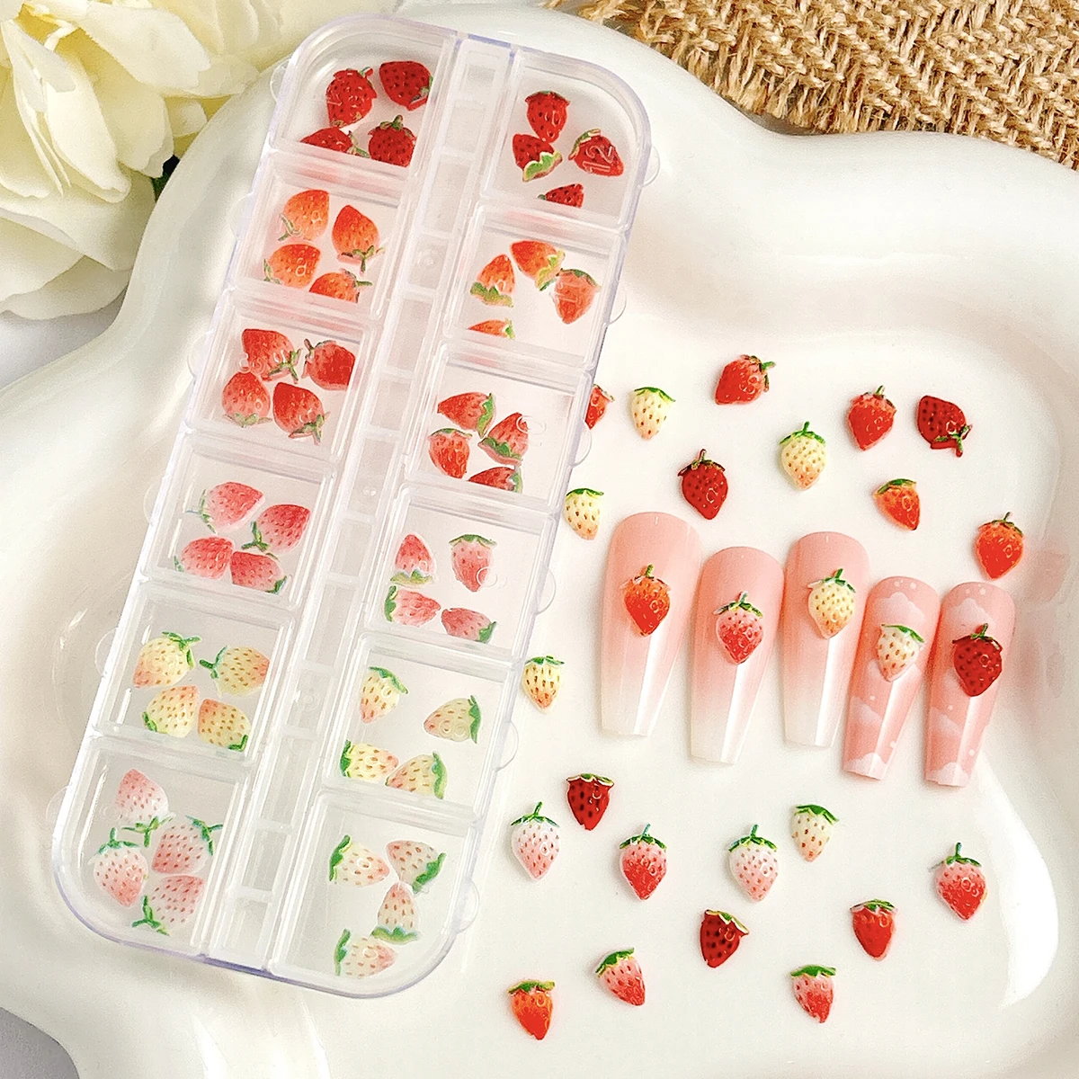 

1Box Creative Simulated Resin Strawberry Nail Charms Gradient Colored Strawberry Fruit Nail Art Accessories DIY Phone Case Nails