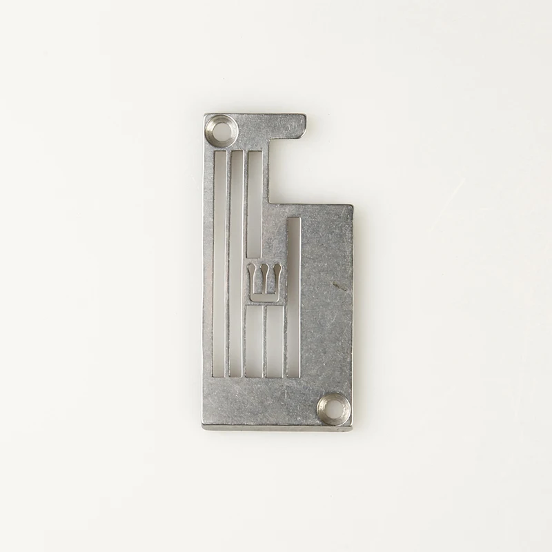 1PCS E0226p C007J-W812/CRL/RL(3*5.6) Needle Plate Suitable for Siruba Industrial Sewing Machine Accessories