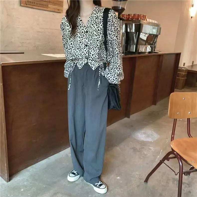 Drawstring Short V-neck Leopard Print Shirt Spring 2026 New Retro Hong Kong Style Niche Shirt Women's Tops