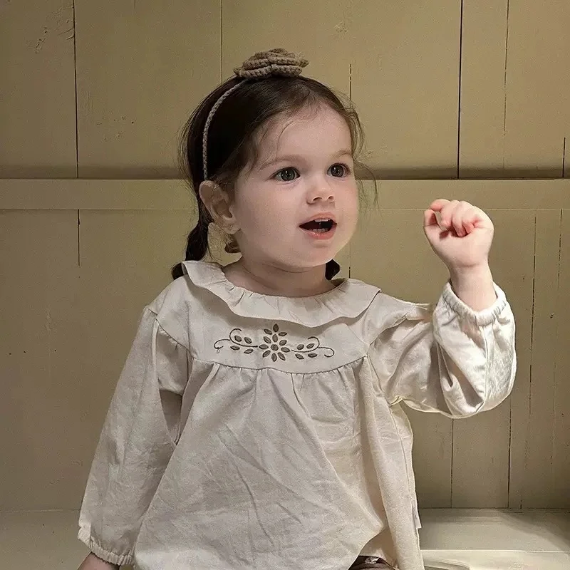 

Girls' Spring and Autumn Shirt 2026 New Spring Clothing Embroidered Long Sleeve Doll Shirt Lotus Leaf Collar Casual Shirt 2-8T