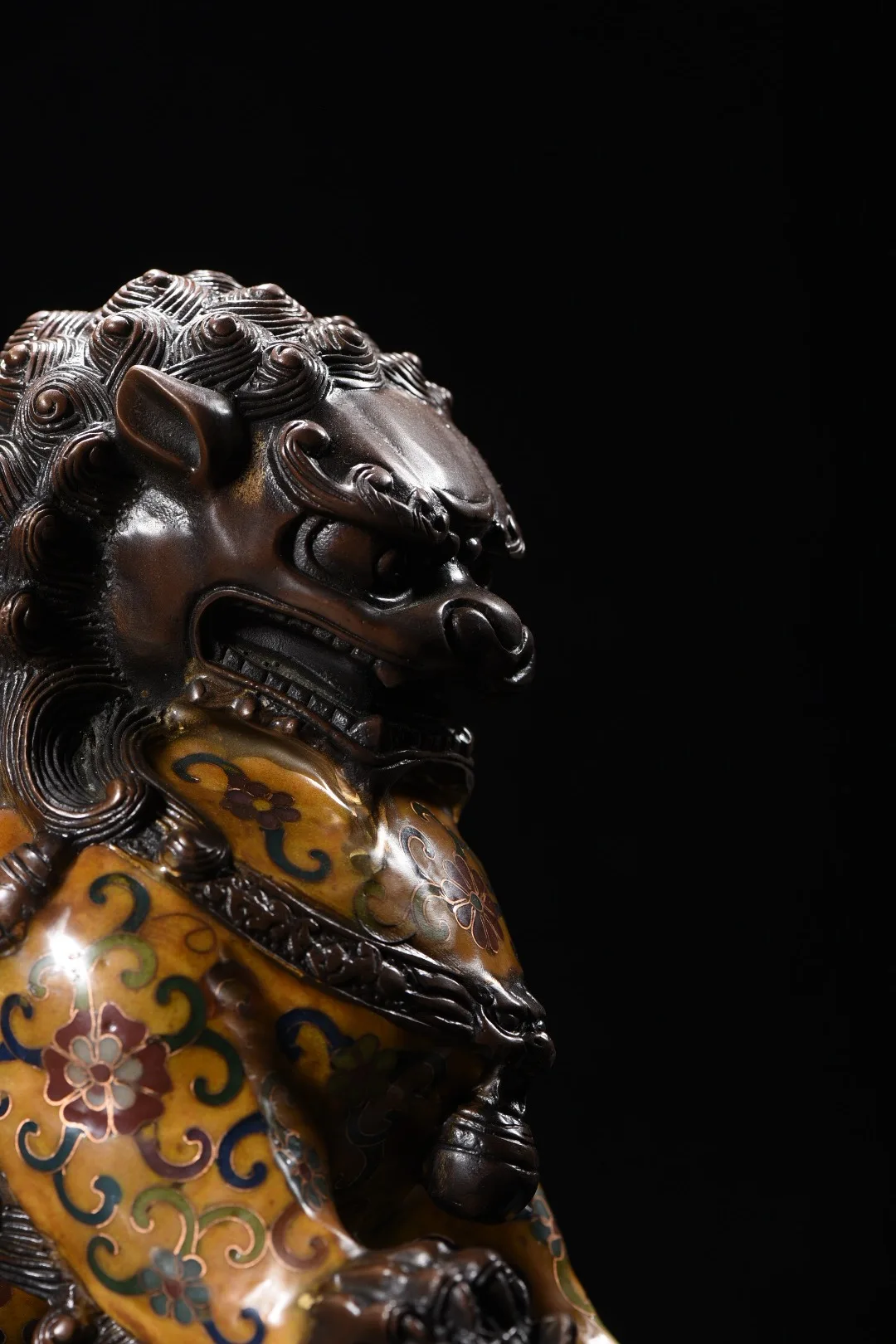 

Старинная бронзовая статуэтка льва с цветочным узором в технике клуазоне, Пекин, Бог дверей, Лев-бог, Демон-бог, пара, для привлечения богатства, для дома.