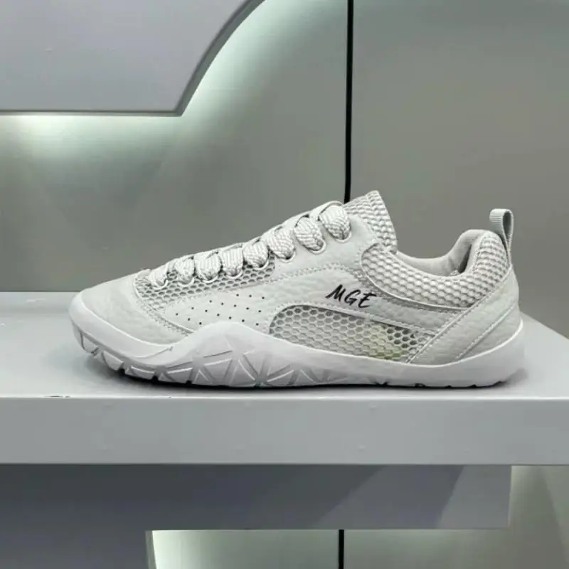 Men's Casual Breathable Mesh Shoes Lightweight Slip-On Driving Shoes Soft Bottom Versatile Sports Sneakers for Spring Summer..