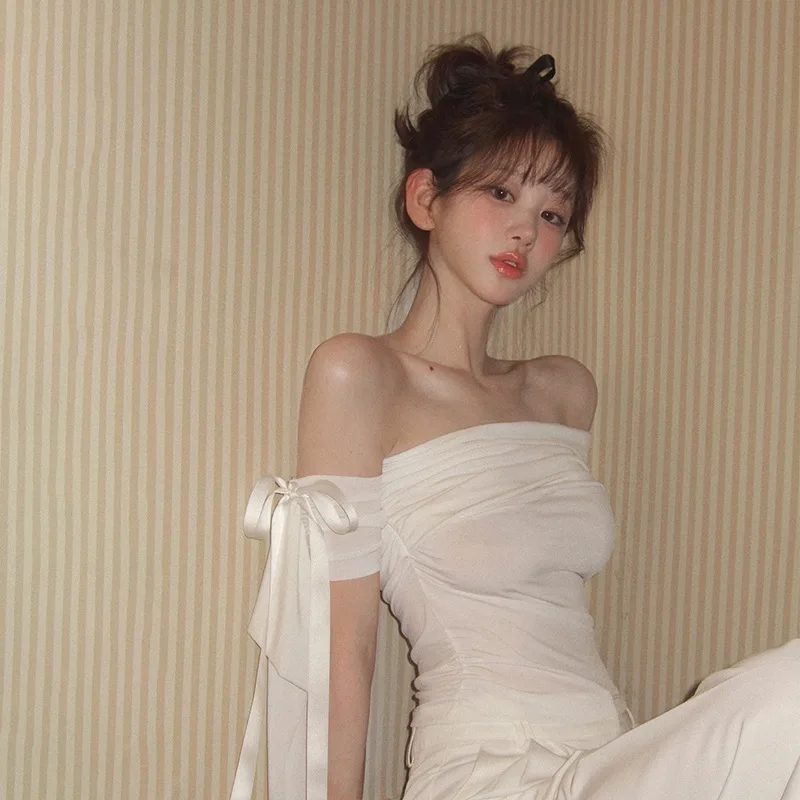 

Women‘s Pleated White T-Shirt, Slim-fit Short Sleeve Tees, Bow-Tie Casual Style Tops 2025, Slash Neck Summer Street wear