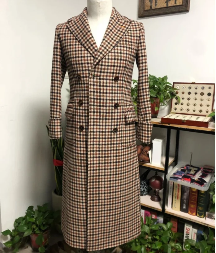 Classic Men Houndstooth Wool Blend Long Coat Double Breasted Lapel Collar Back Strap Overcoat For Business Daily Wear Customized
