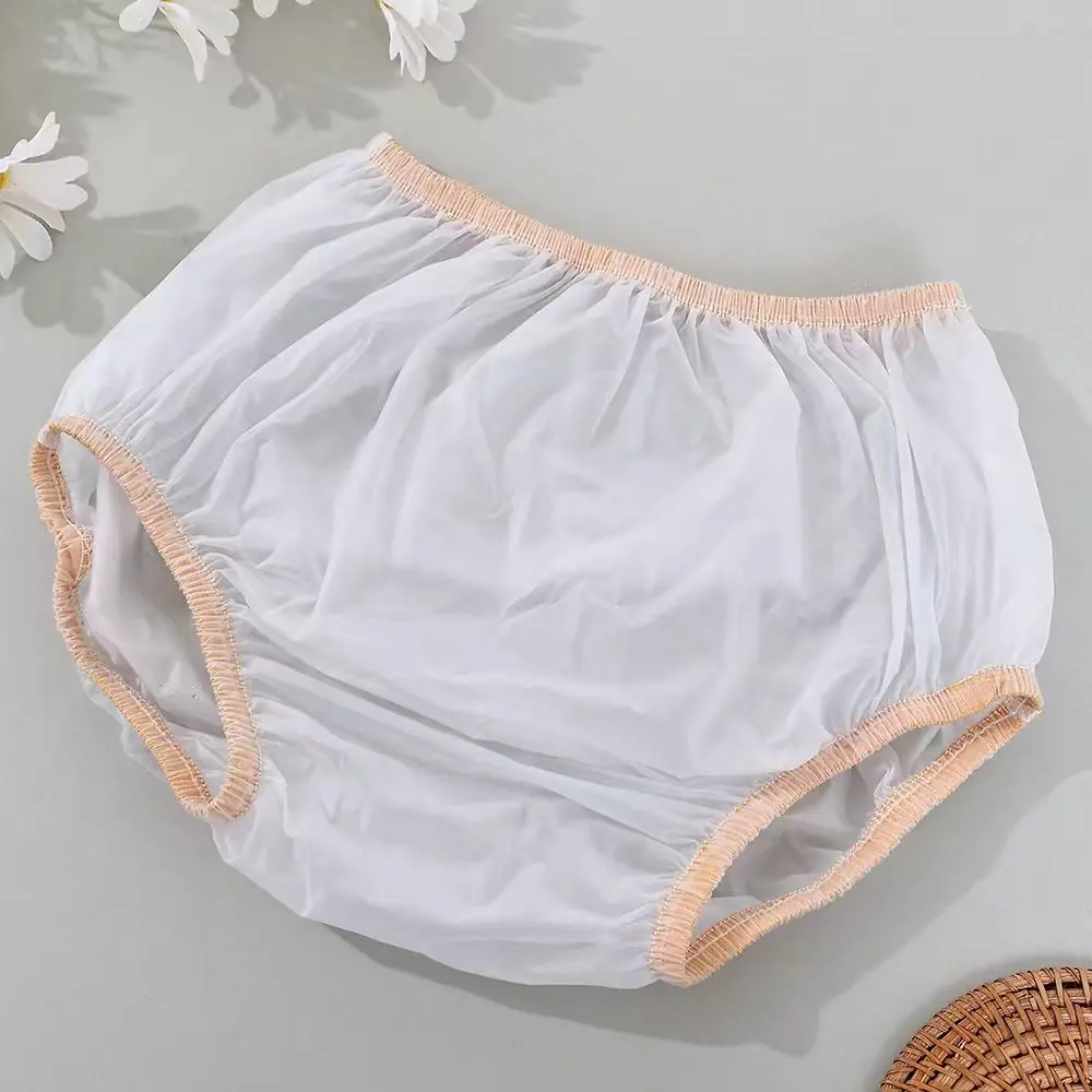 Adult diapers are soft, skin-friendly and leak-proof. They are suitable for menstruating women and bedridden elderly people.