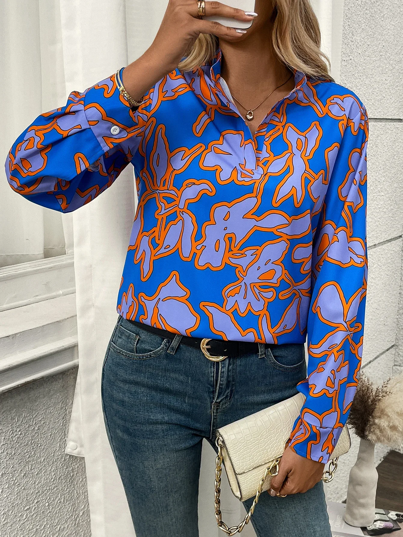 

Elegant Women's Floral Contrast Print Stand-up Collar V-neck Long-sleeved Shirt, Regular Top, Daily Wear