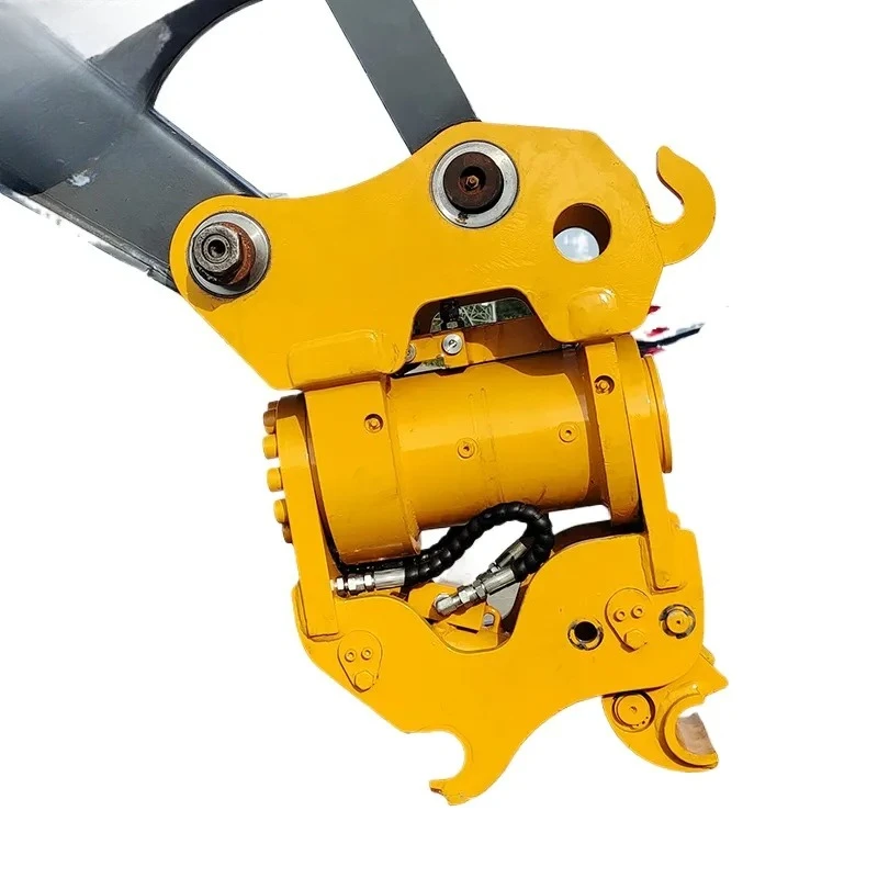 Additional power tilt of excavator with customizable quick hook hydraulic tilt coupling
