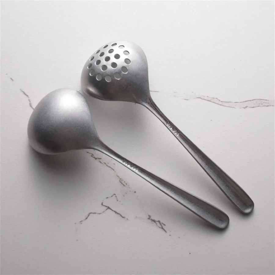 Japanese and Korean style thickened 304 stainless steel hot pot strainer, aged and vintage spoon, large ladle, long handle soup